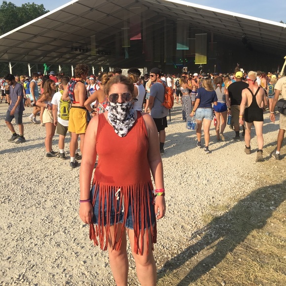 Meet your Posher, Kayleigh - Picture 3 of 3